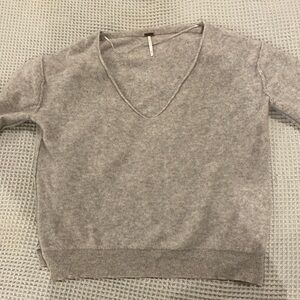 Free People Cashmere sweater- Small